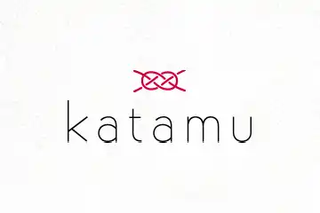 katamu（かたむ）| ロゴ